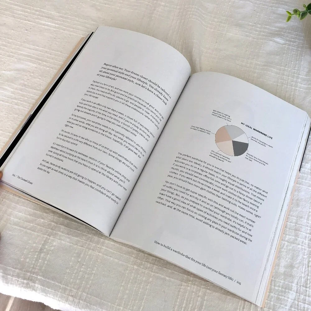 The Curated Closet with companion workbook by Anuschka Rees, paperback
